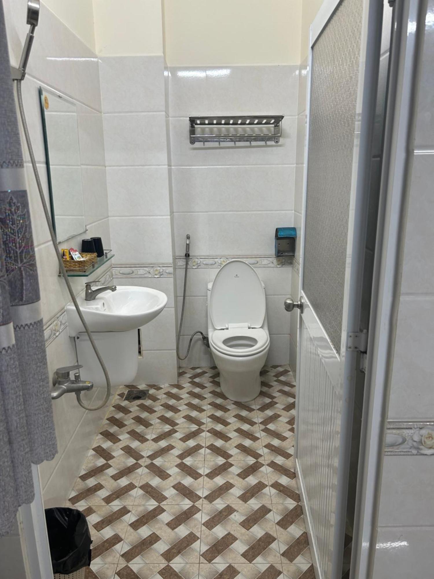 Hotel Anh Tuan Bac Lieu Dış mekan fotoğraf